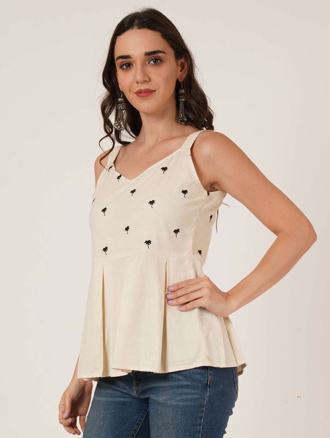 women embroidered shoulder strap a-line kurti - 22084225 - Zoom Image - 0