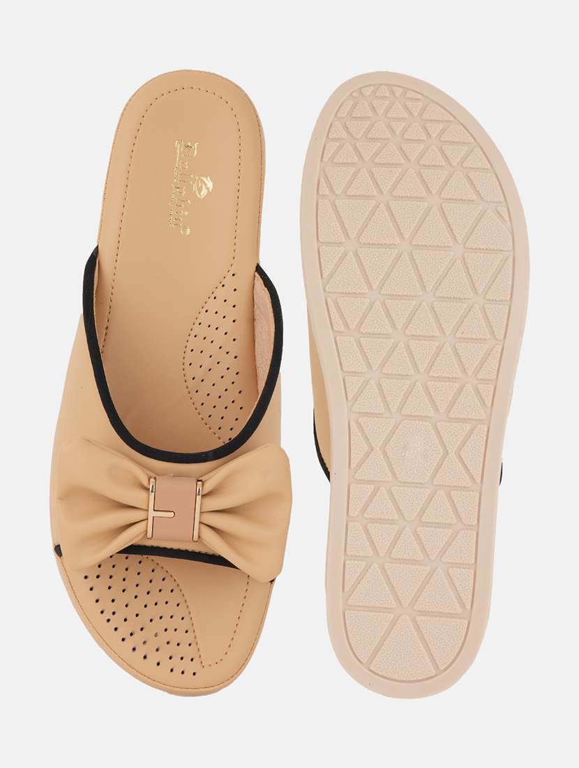 women solid slip on wedges - 22084622 - Standard Image - 5