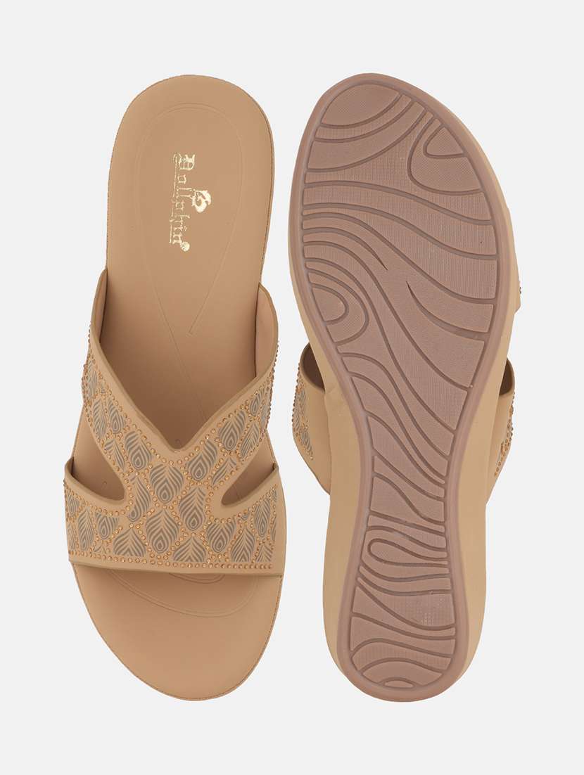 women solid slip on wedges - 22084636 - Standard Image - 5