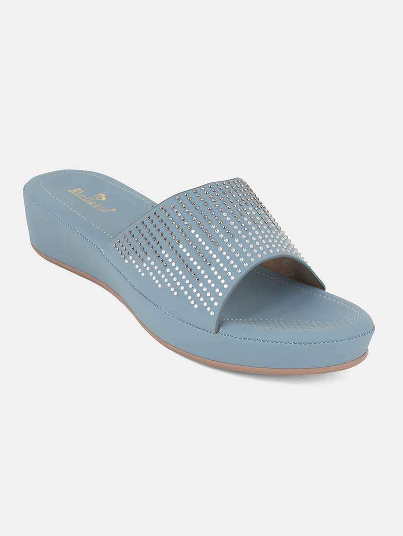women solid slip on wedges - 22084639 - Standard Image - 3
