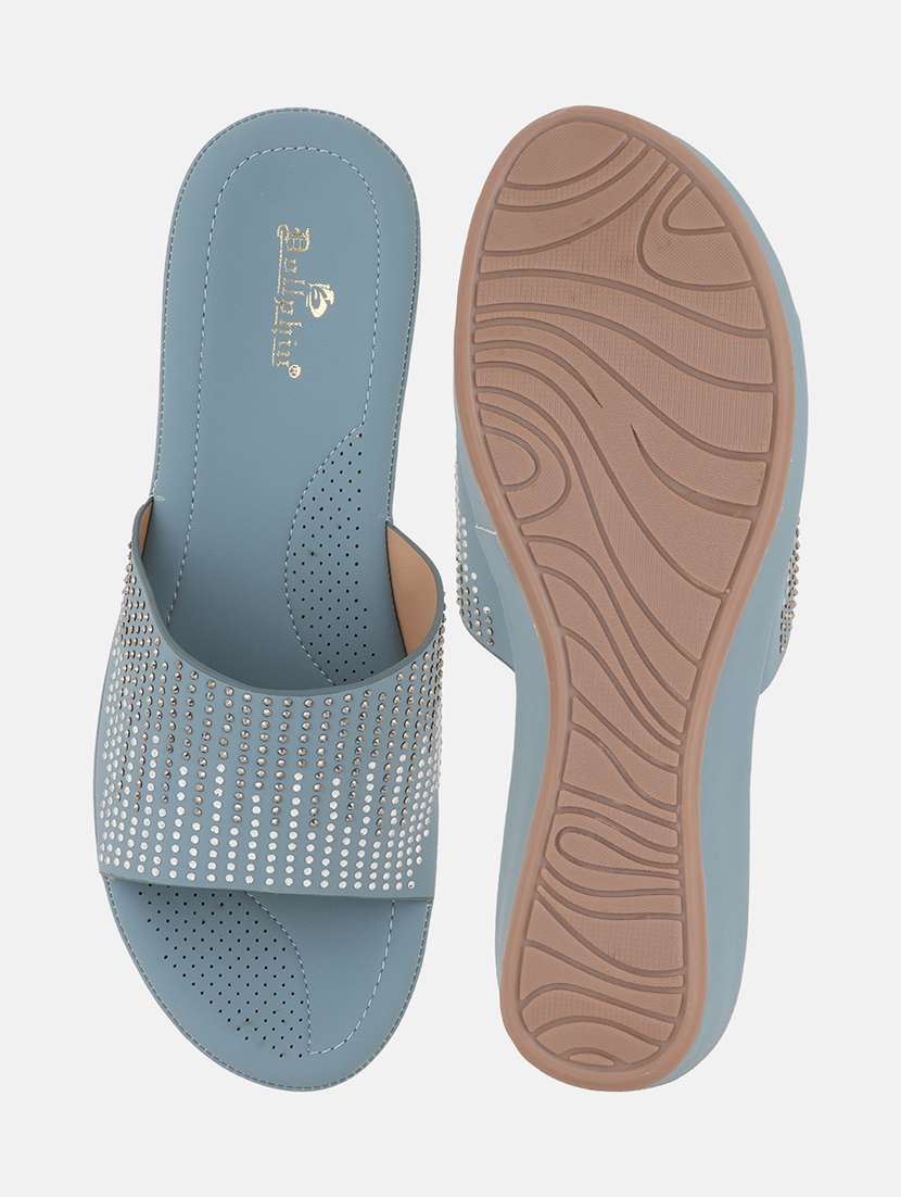 women solid slip on wedges - 22084639 - Standard Image - 5