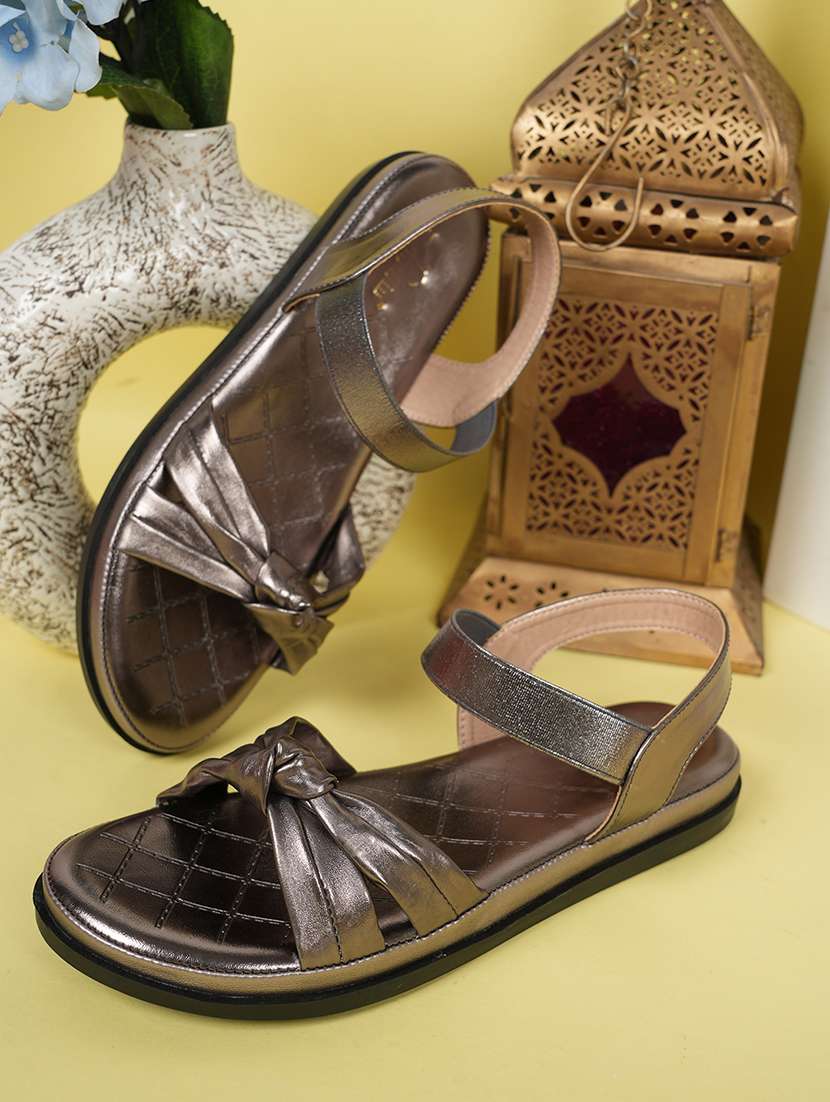 women solid back strap wedge - 22084643 -  Zoom Image - 0