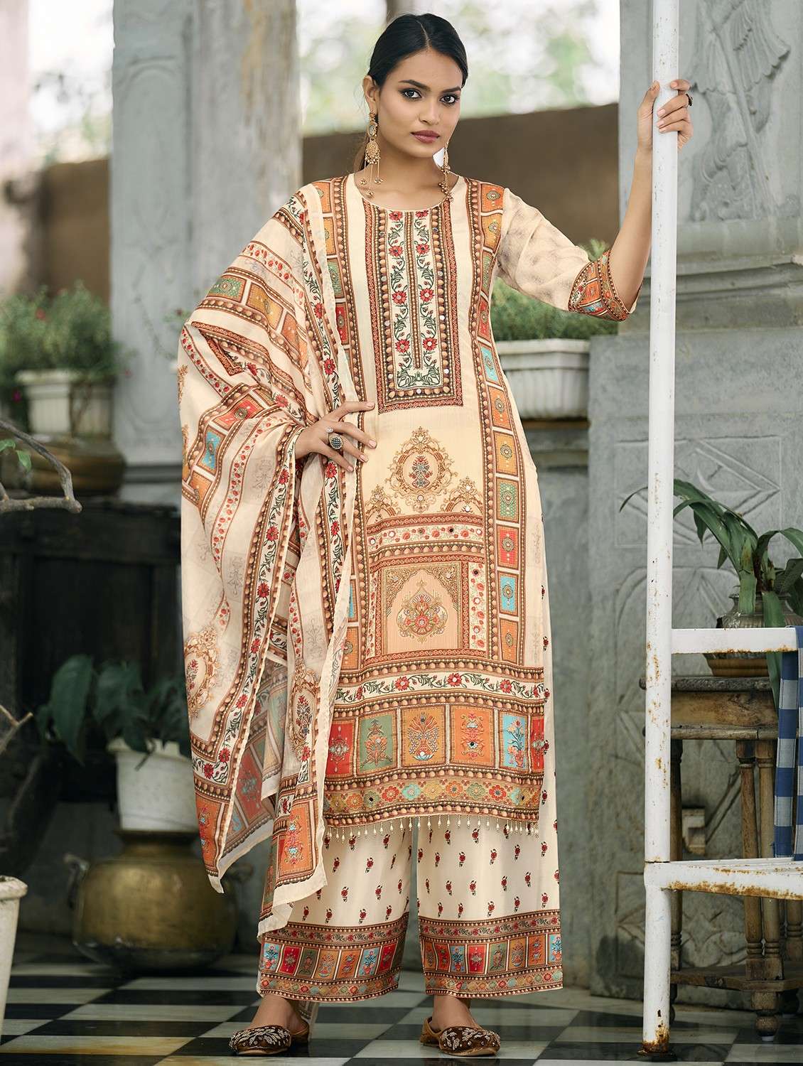 Women Printed Three Quarter Sleeve Kurta Palazzo With Dupatta Set