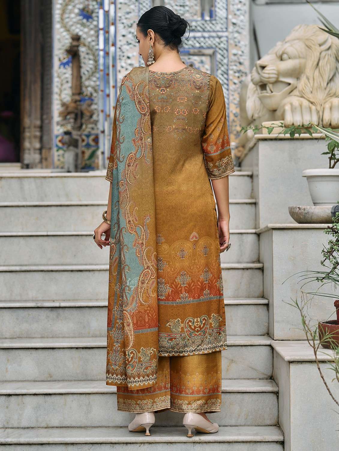 women printed three quarter sleeve kurta palazzo with dupatta set - 22084662 -  Standard Image - 3