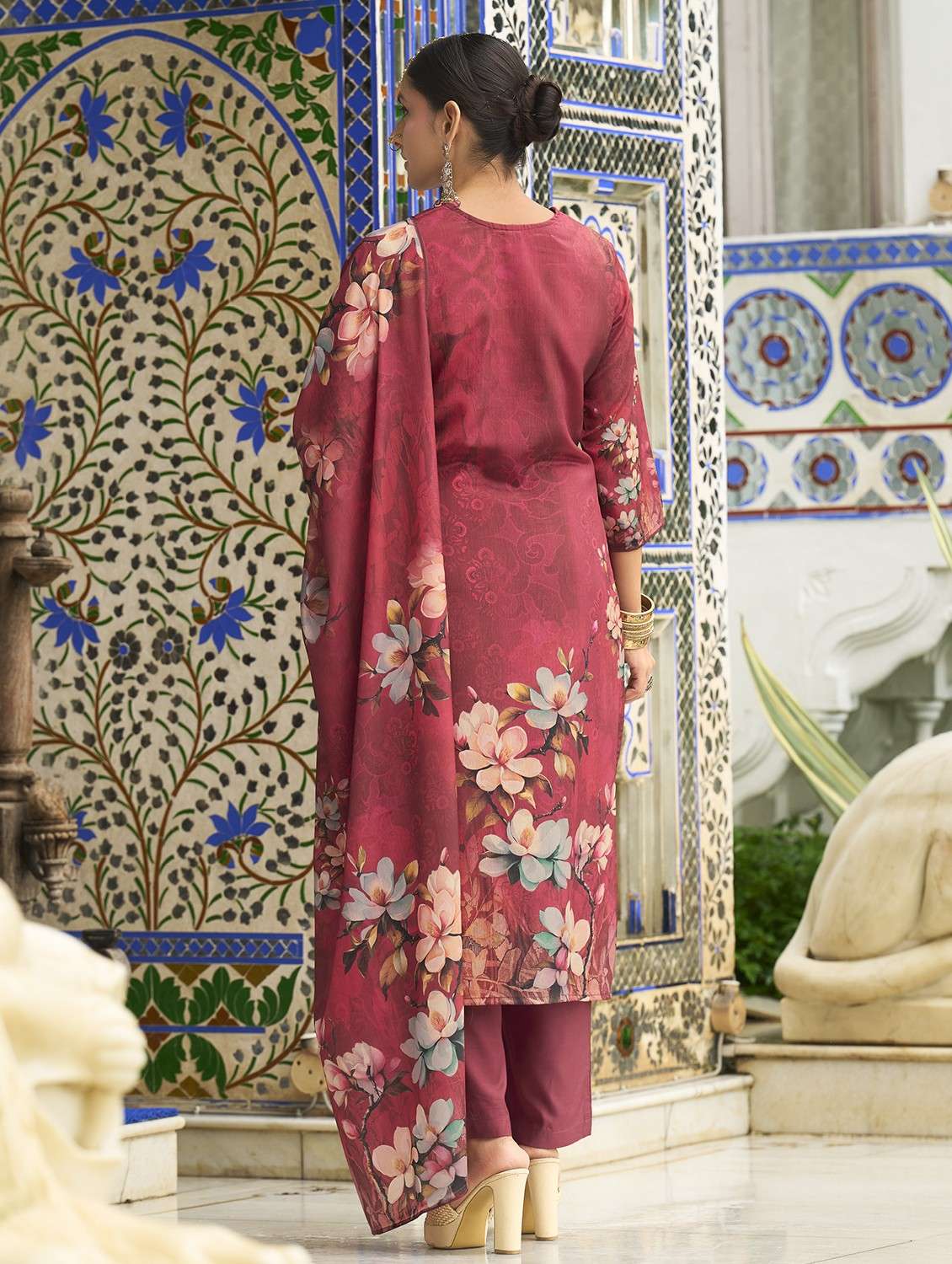 women floral printed three quarter sleeve kurta pant with dupatta set - 22084665 -  Standard Image - 3