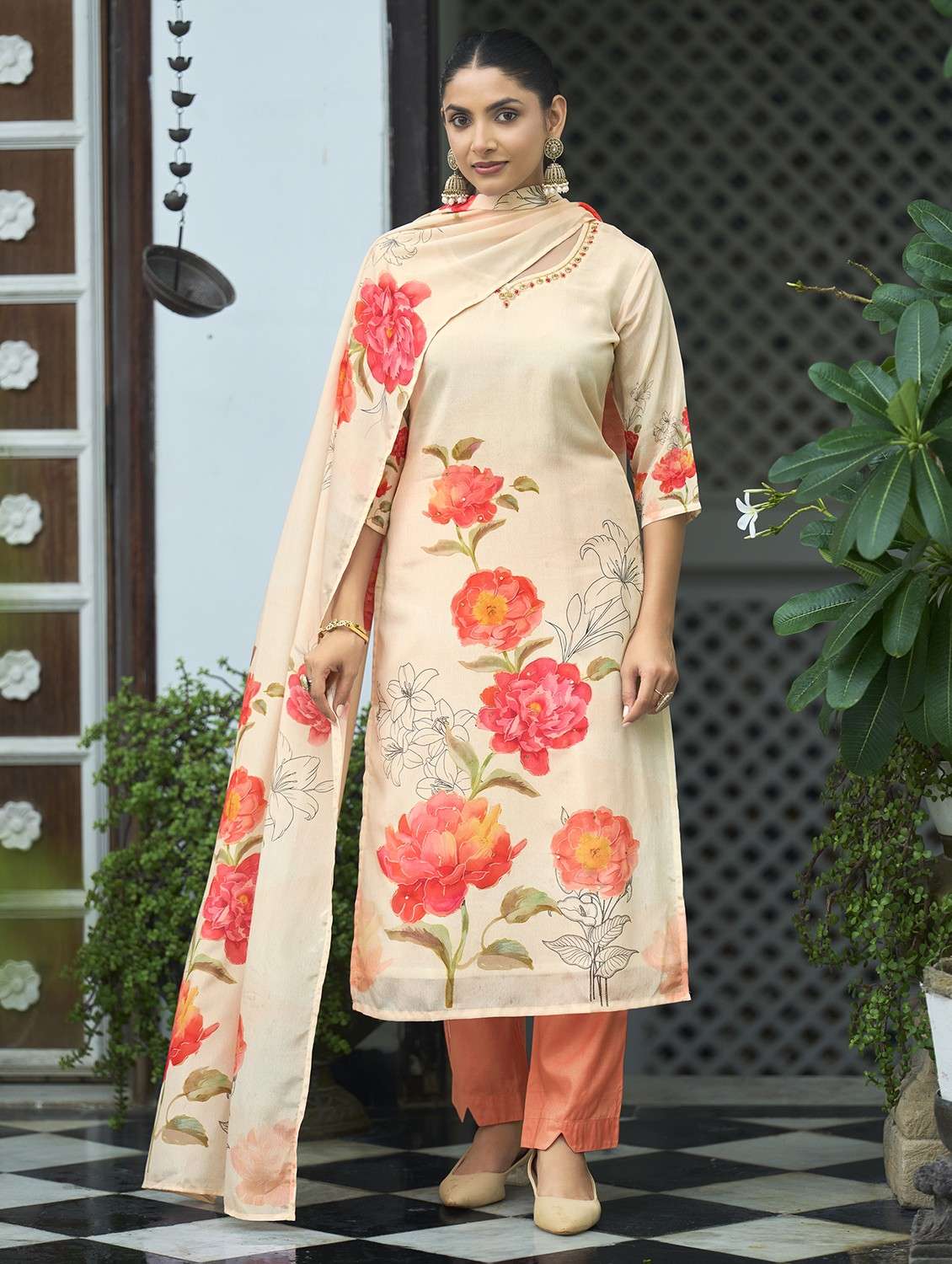 women floral printed three quarter sleeve kurta pant with dupatta set