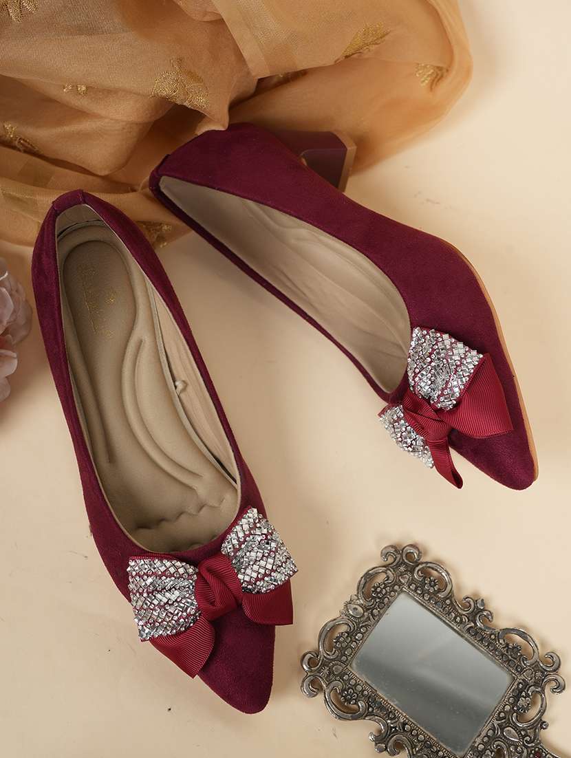 women maroon slip on pump - 22084673 -  Zoom Image - 0