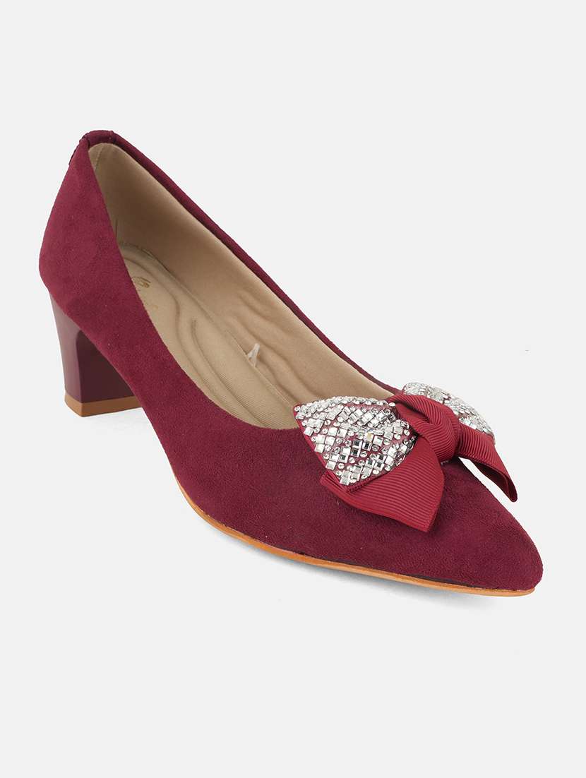 women maroon slip on pump - 22084673 - Standard Image - 3