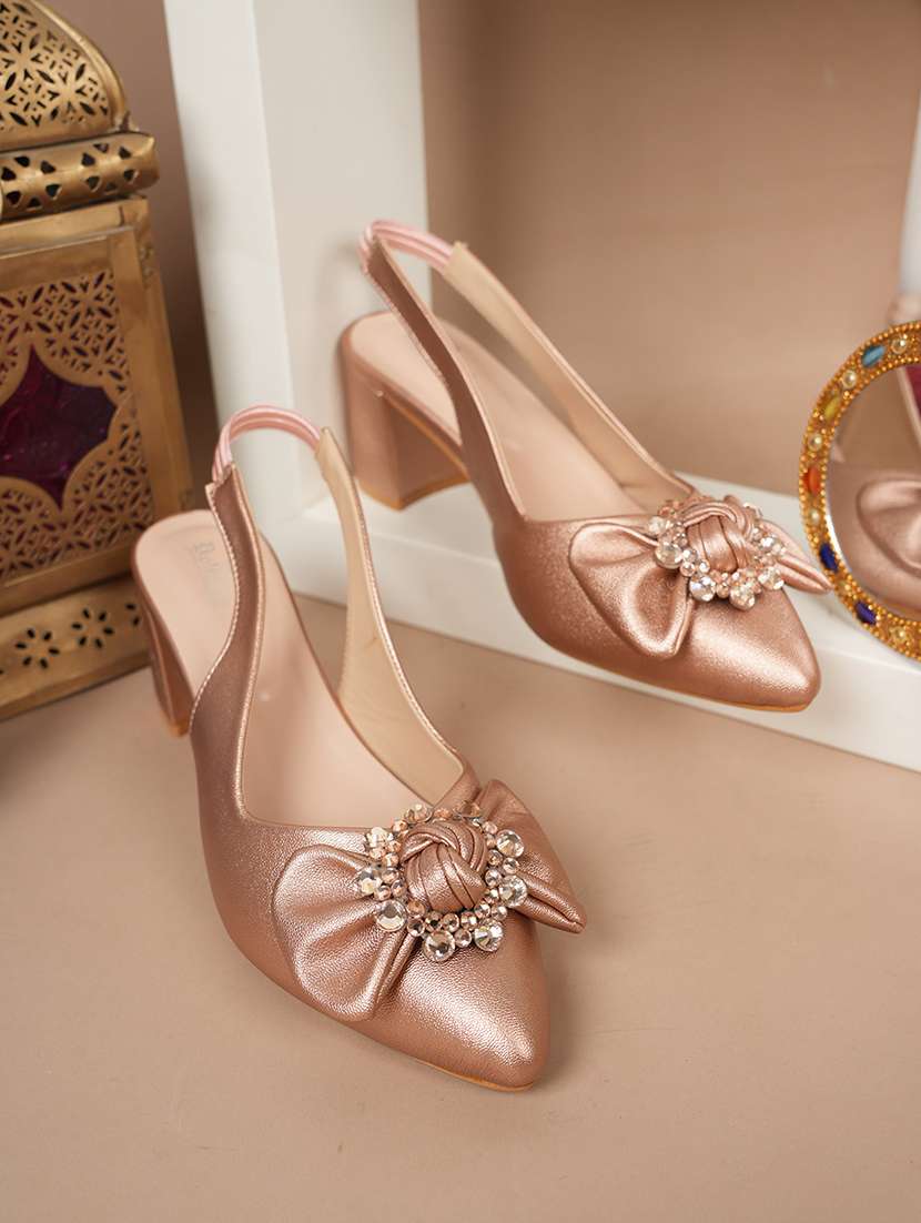 women solid back strap block heel sandals - 22084743 -  Zoom Image - 0