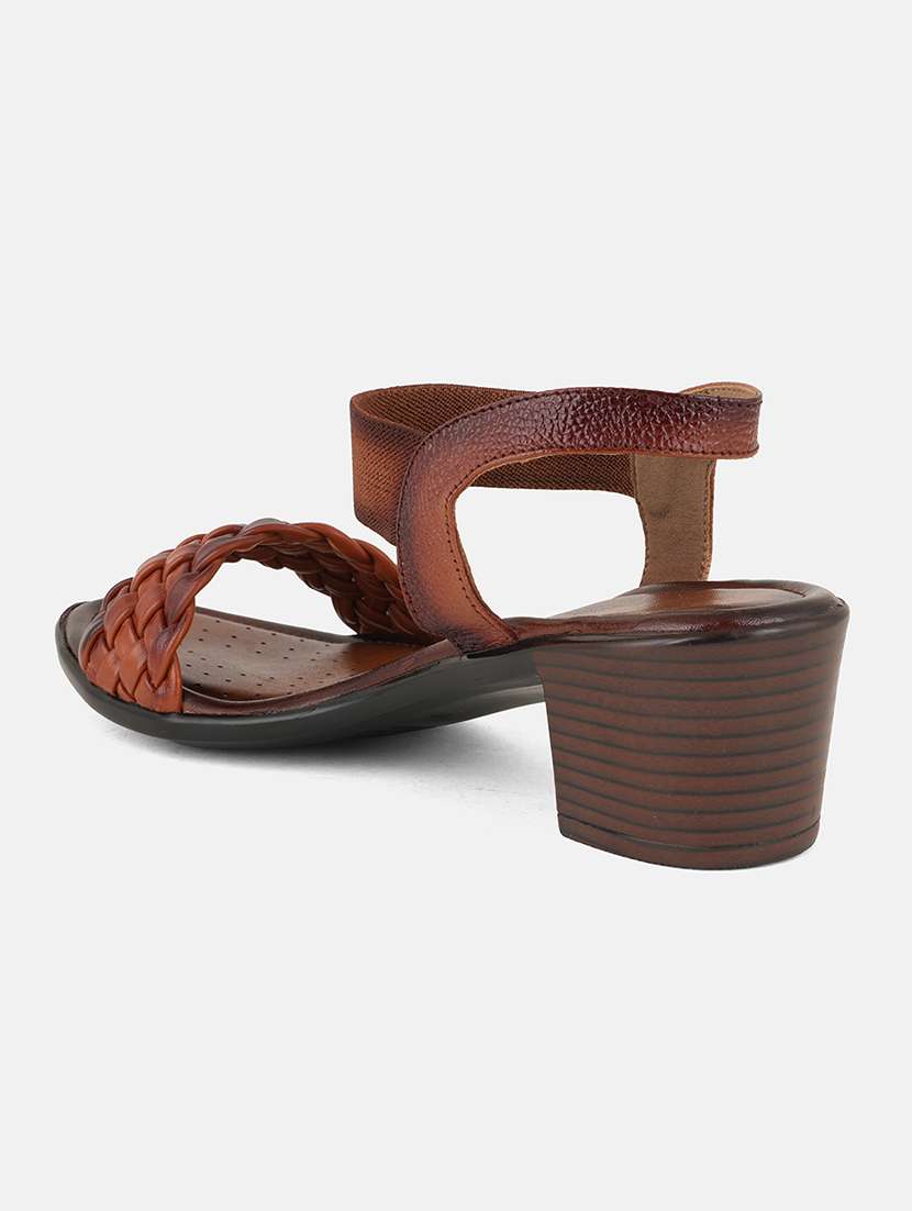women solid back strap block heel sandals - 22084755 - Standard Image - 5