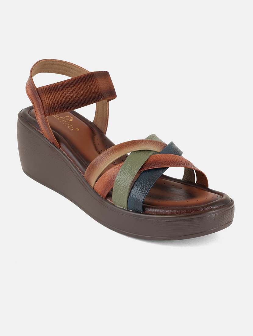 women solid back strap platform wedges - 22084759 - Standard Image - 3