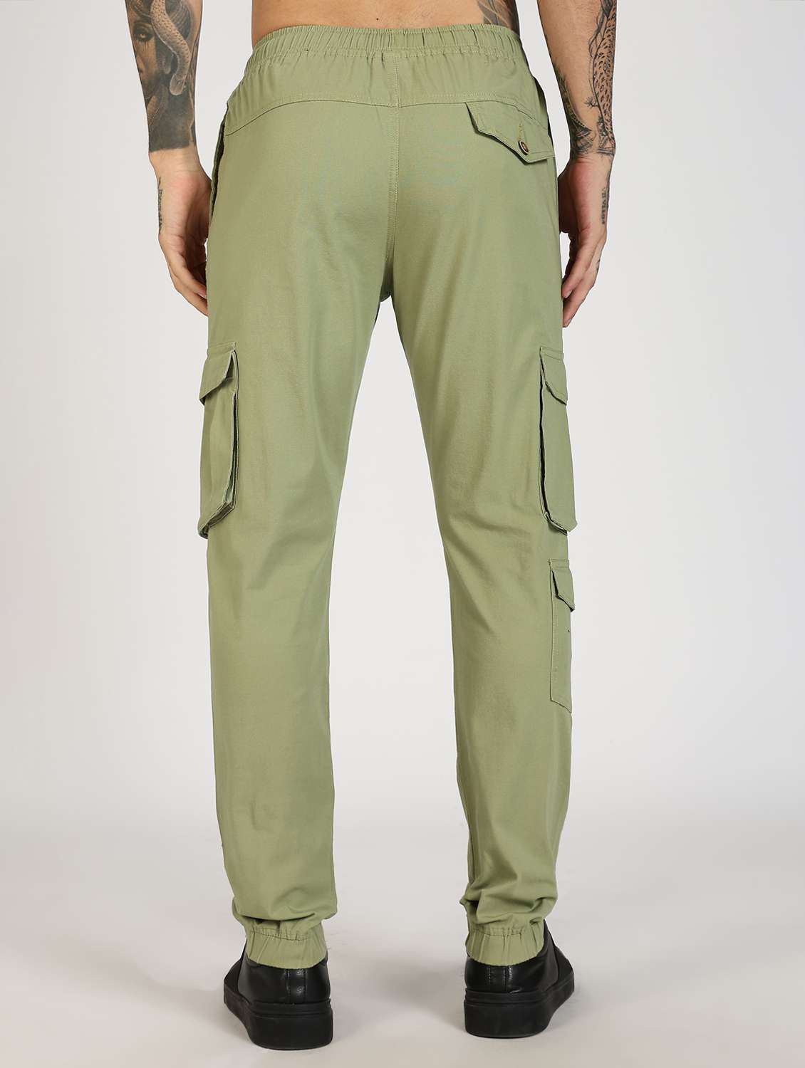 men solid mid rise regular fit jogger - 22084833 -  Standard Image - 3