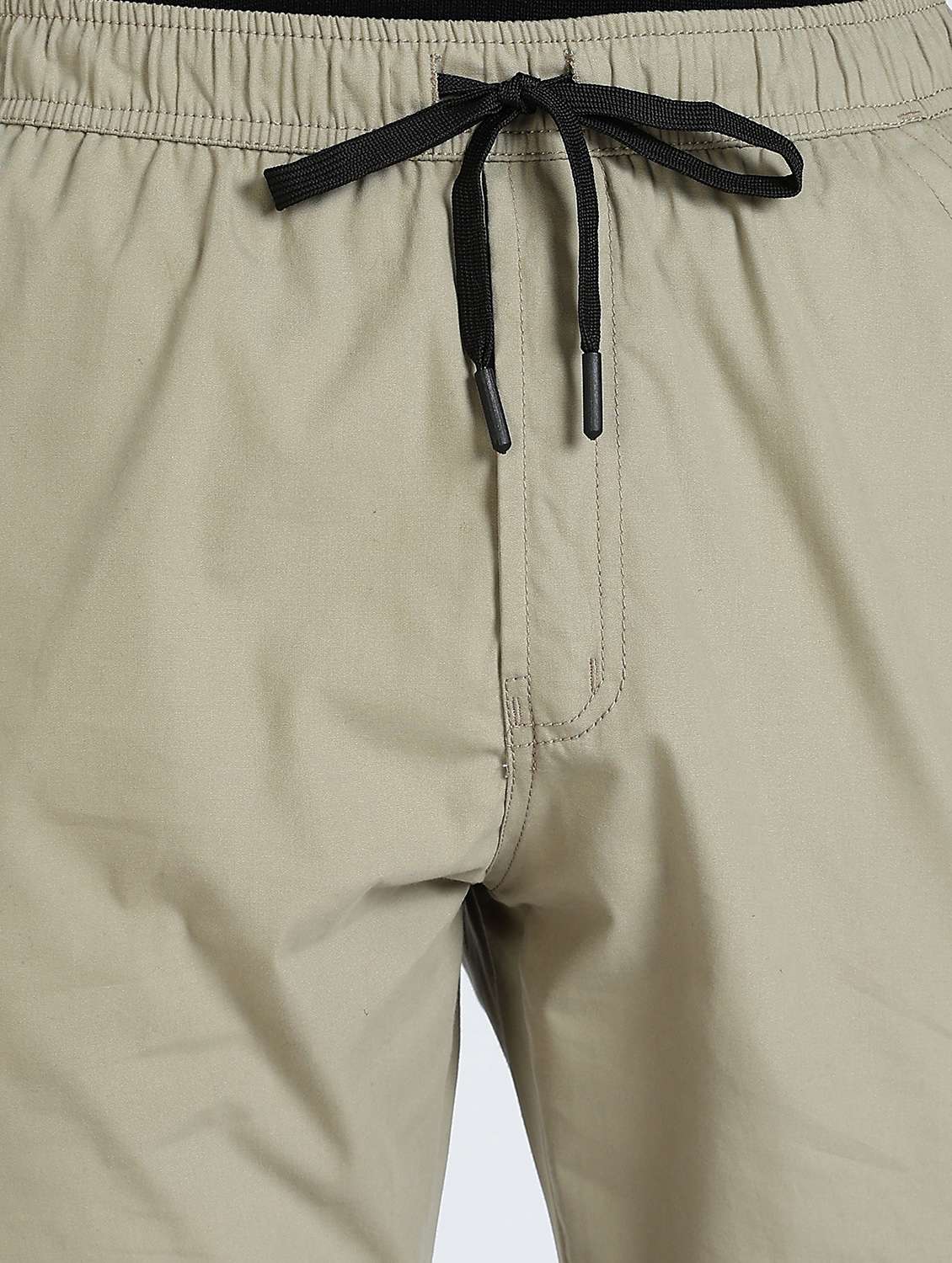 men solid mid rise chinos casual trouser - 22084868 -  Standard Image - 3