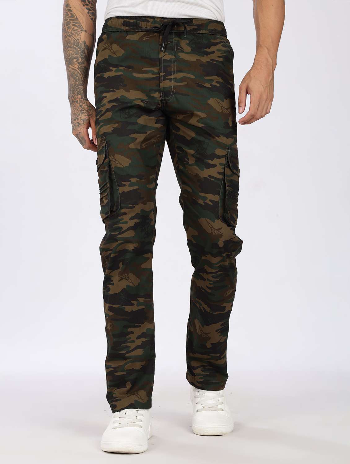 men camouflage mid rise regular fit cargo