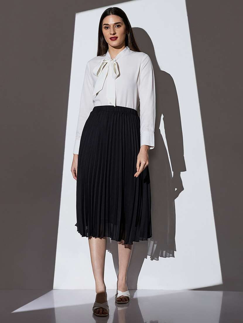 globus women black mid-rise accordion pleats midi flared skirt - 22085180 -  Standard Image - 3