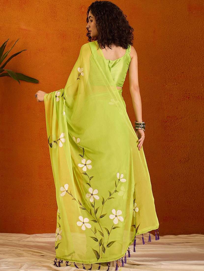 women floral printed saree with blouse - 22085845 - Standard Image - 3