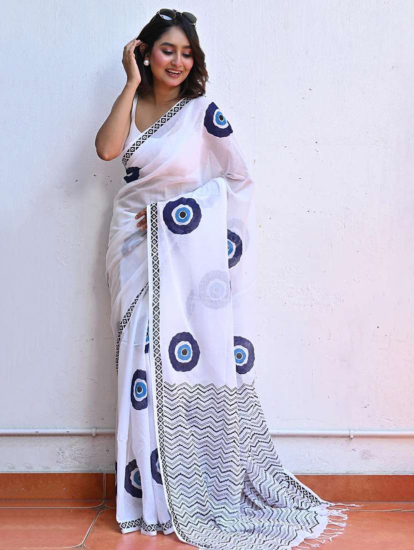 women white printed saree with blouse - 22085852 - Zoom Image - 0