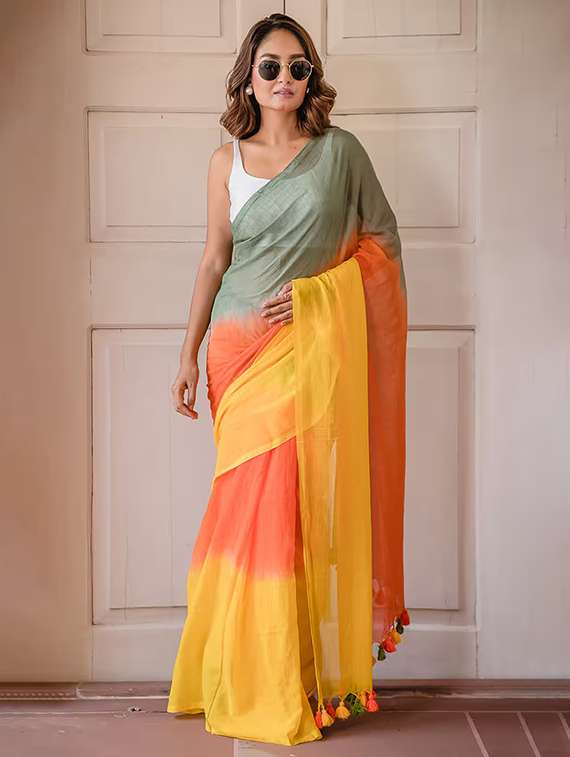 women color block printed saree with blouse - 22085873 -  Zoom Image - 0