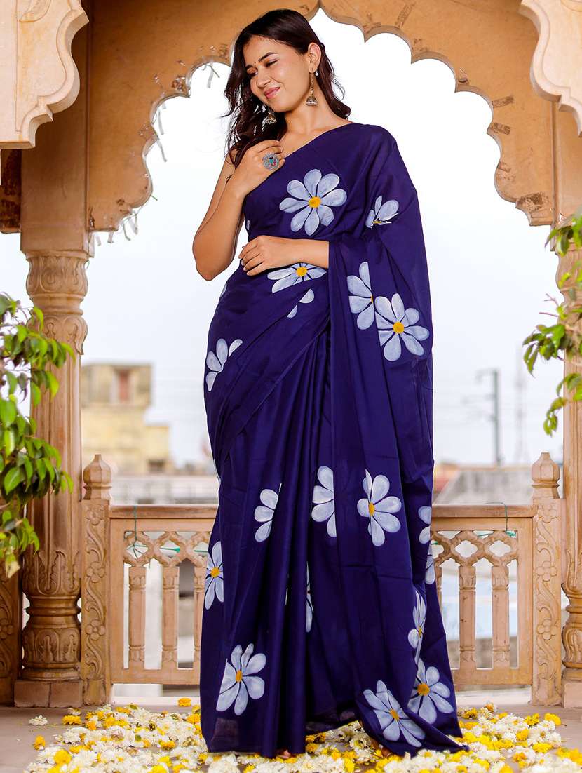 women floral printed saree with blouse