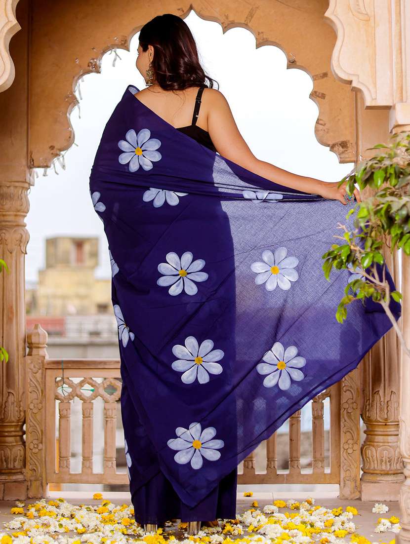 women floral printed saree with blouse - 22085885 -  Standard Image - 3