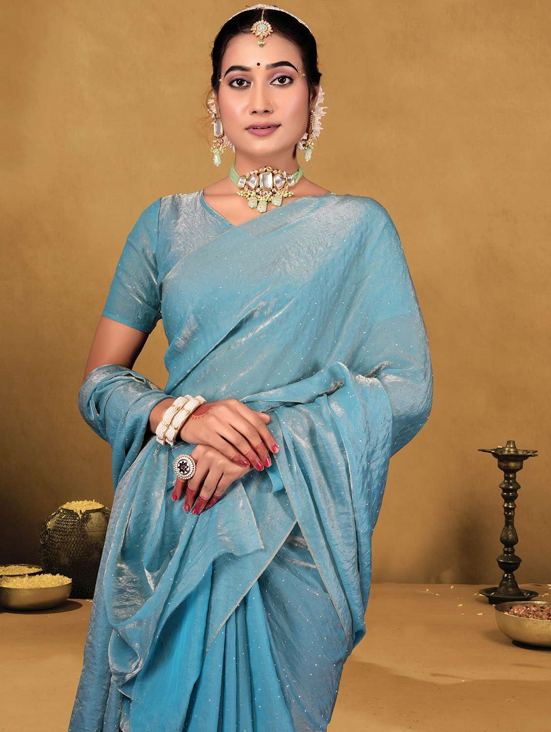 women solid with work embellished saree with blouse - 22085903 -  Standard Image - 3