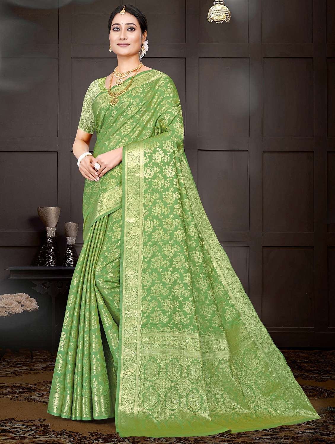 women self design banarasi saree with blouse - 22085907 -  Zoom Image - 0