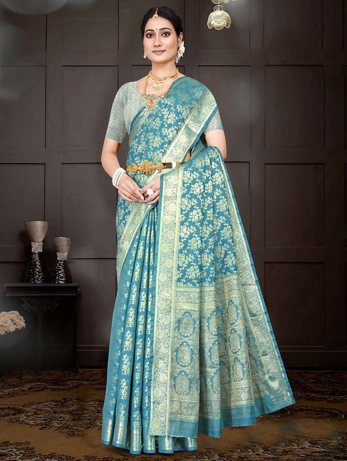women self design banarasi saree with blouse - 22085909 - Zoom Image - 0