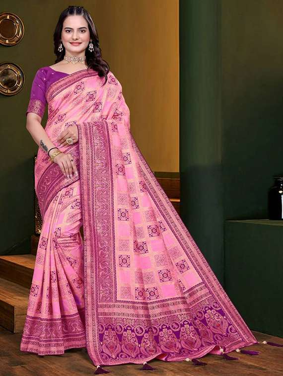 women self design banarasi saree with blouse - 22085912 - Zoom Image - 0