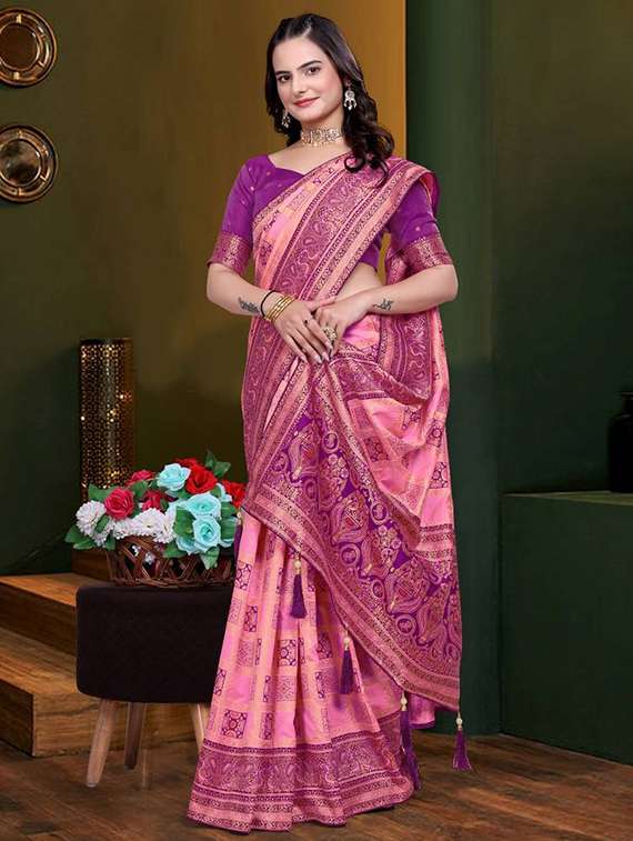 women self design banarasi saree with blouse - 22085912 - Standard Image - 3