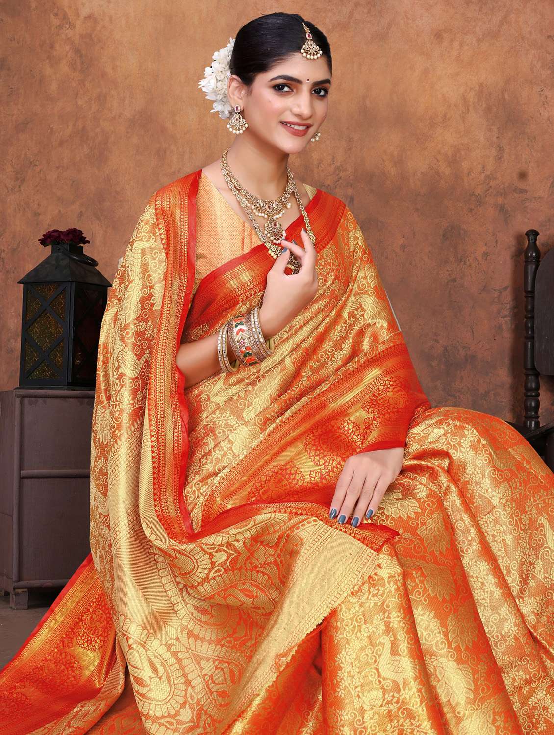 women self design kanjivaram saree with blouse - 22085920 - Standard Image - 3
