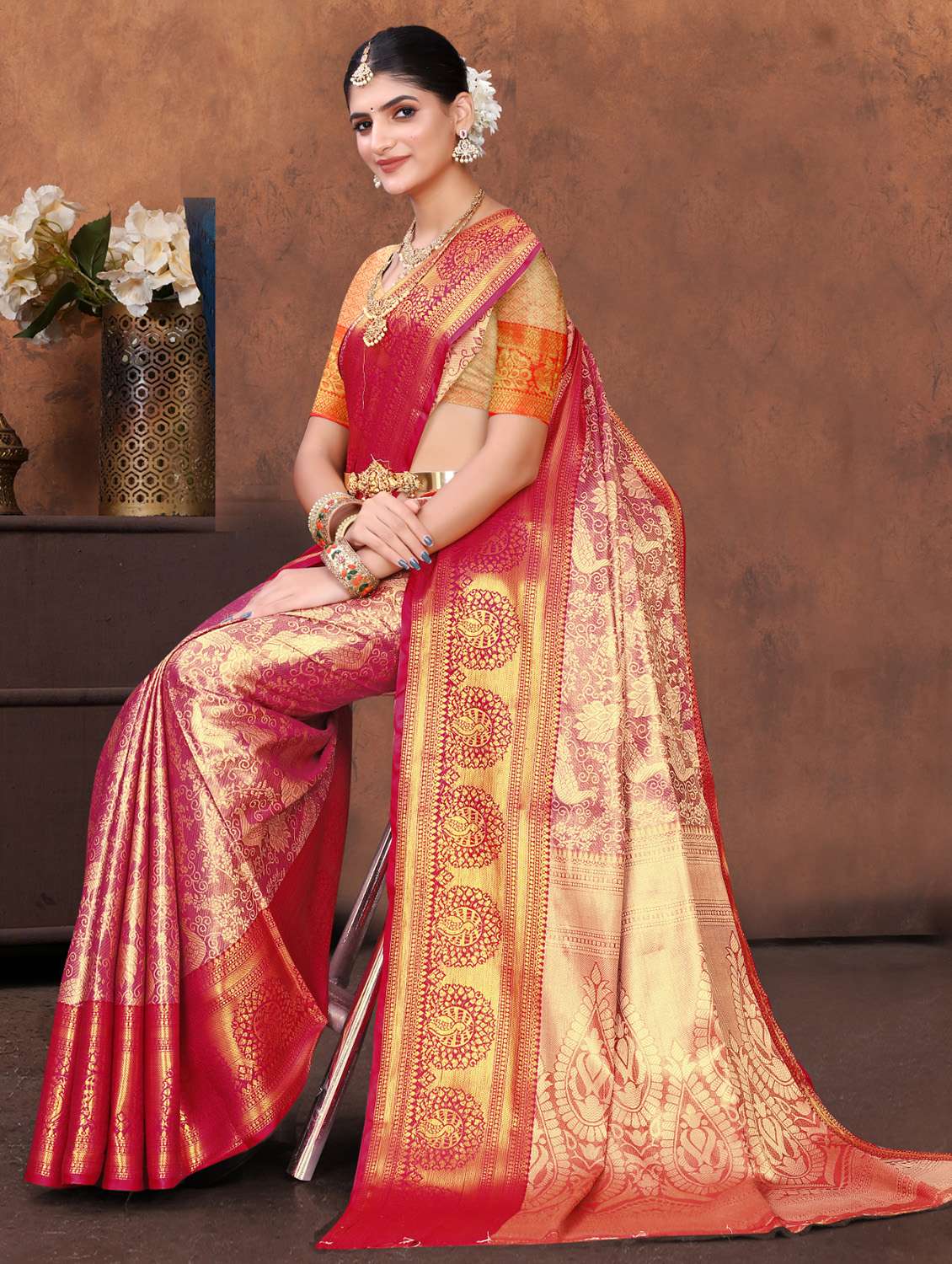women self design kanjivaram saree with blouse