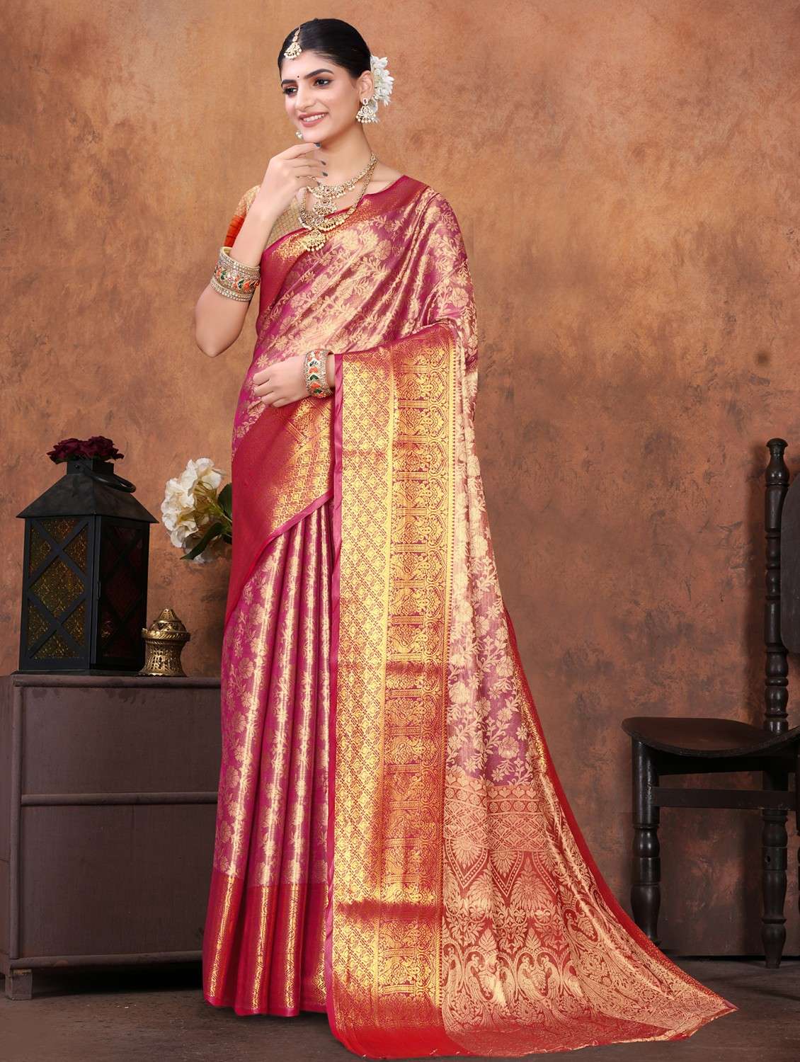 women self design kanjivaram saree with blouse - 22085926 - Zoom Image - 0