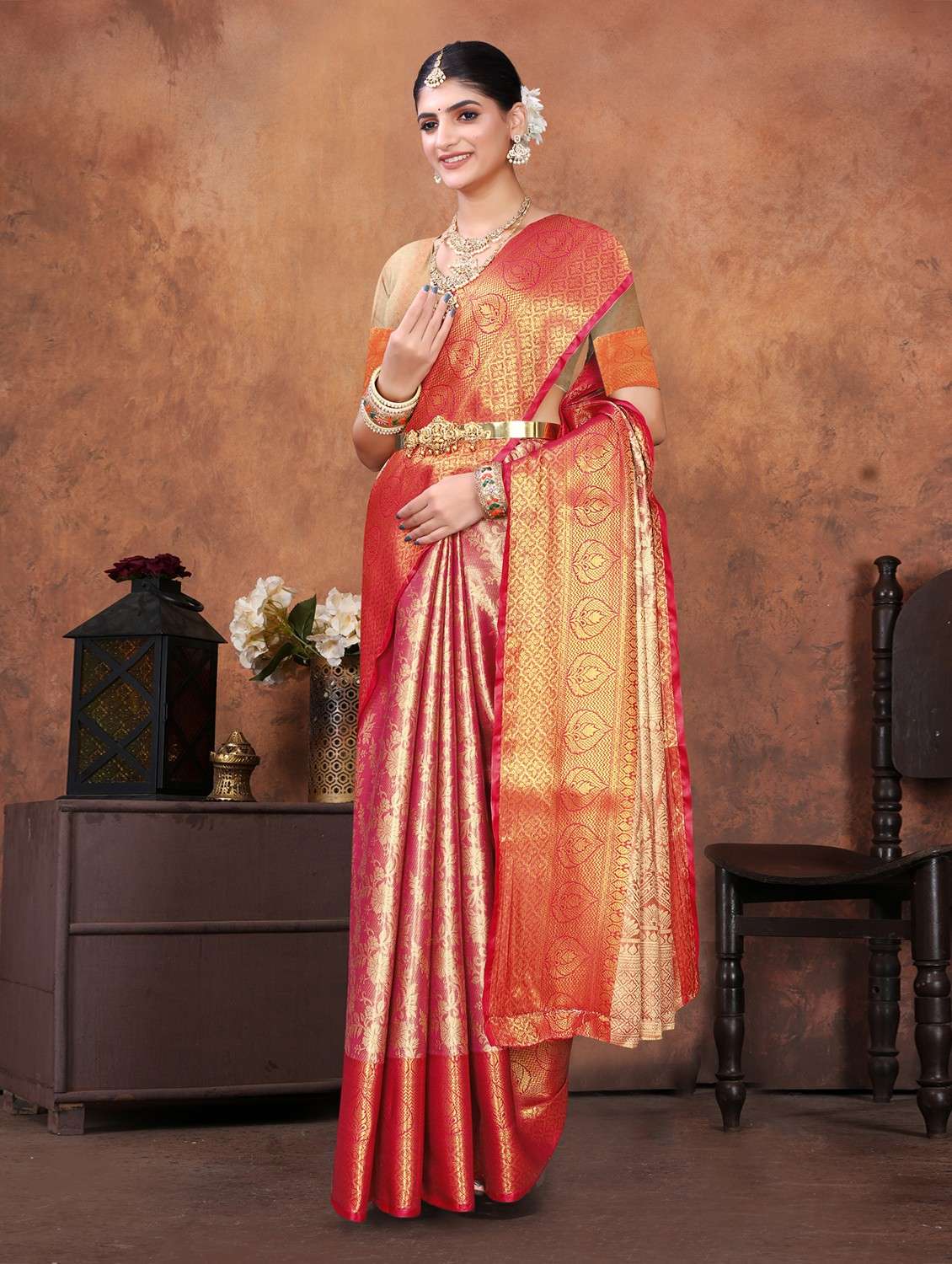 women self design kanjivaram saree with blouse - 22085930 - Zoom Image - 0