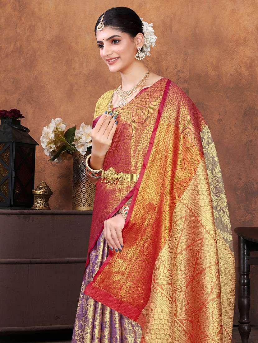 women self design kanjivaram saree with blouse - 22085931 - Standard Image - 3