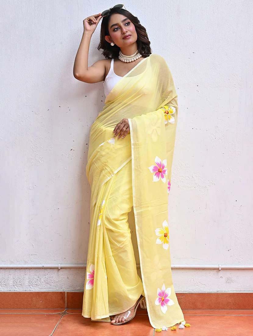 women floral printed saree with blouse