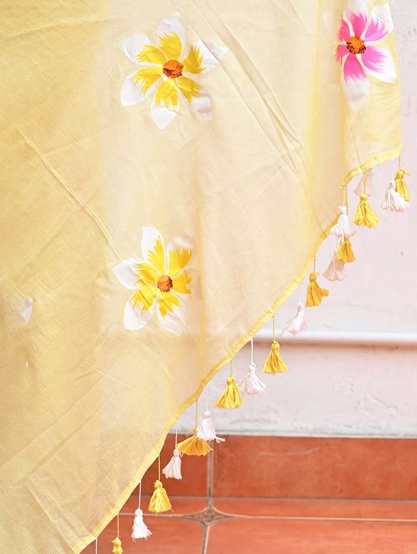 women floral printed saree with blouse - 22085934 - Standard Image - 5