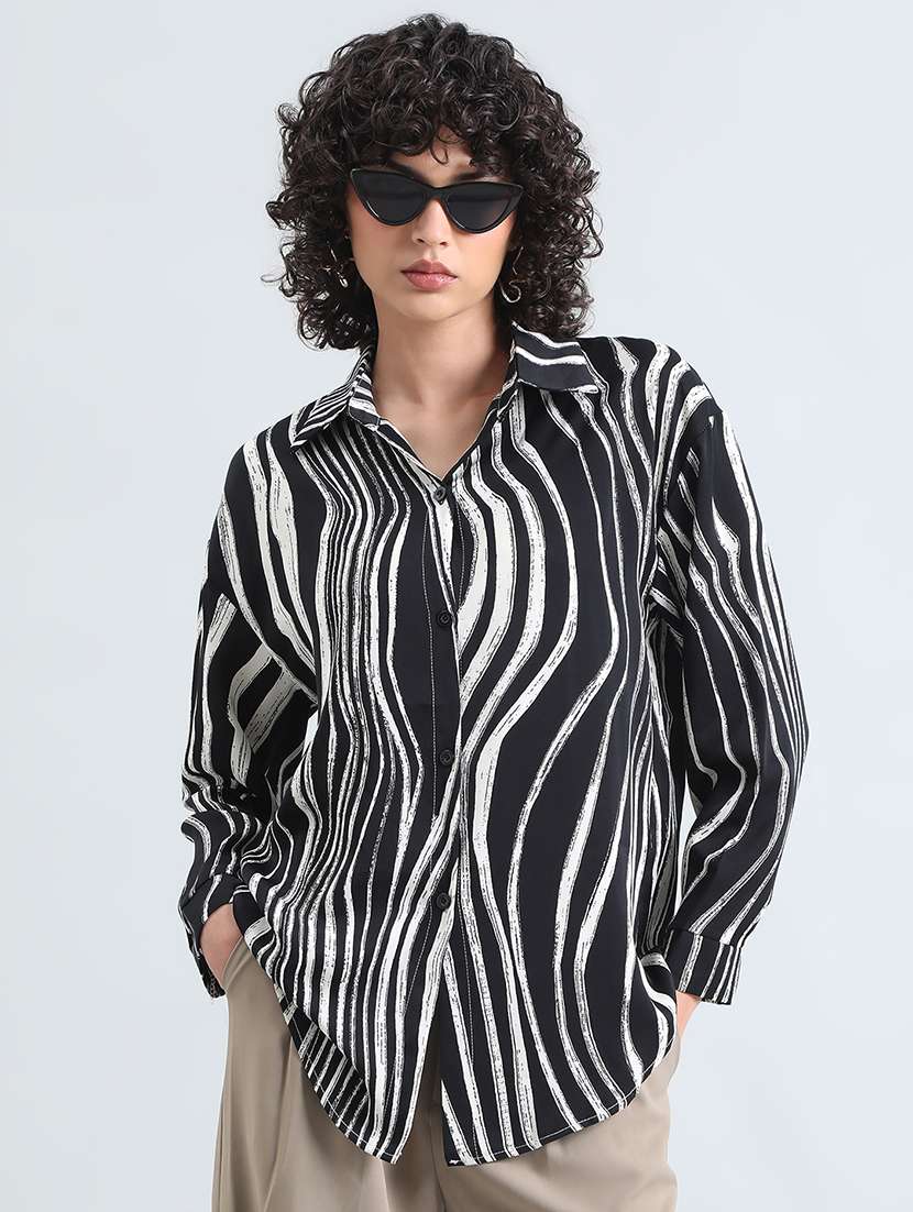 women printed collared long sleeve shirt