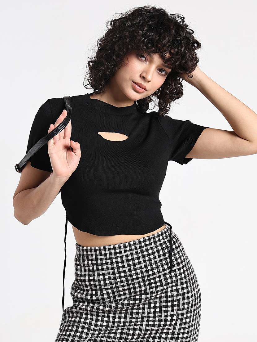 women black solid short sleeve crop top - 22086361 - Zoom Image - 0