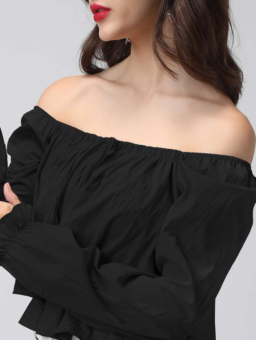 women black solid off shoulder long sleeve crop top - 22086397 - Standard Image - 5