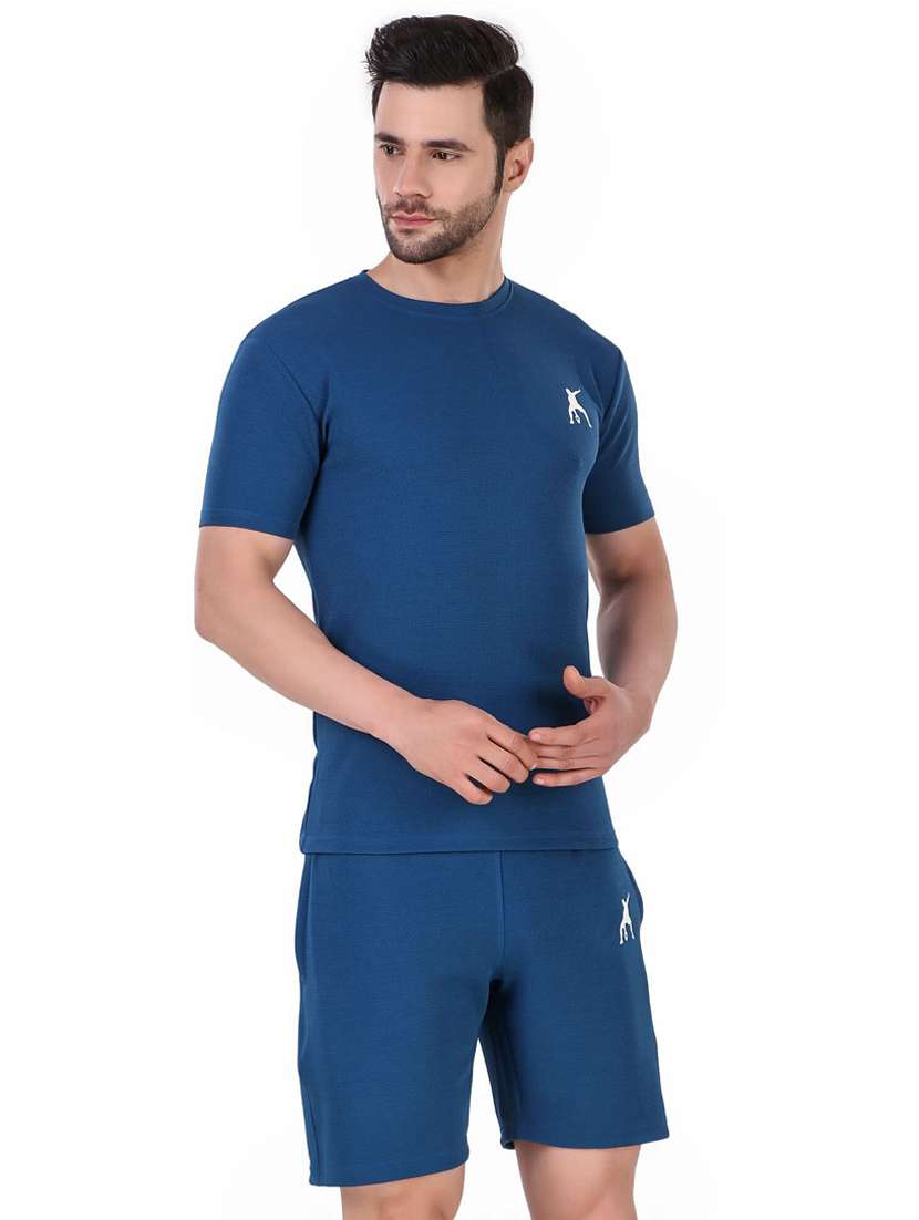 men solid shorts & t-shirt athleisure set