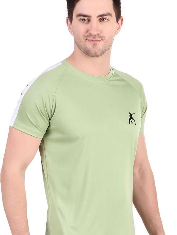 men solid shorts & t-shirt athleisure set - 22086487 - Standard Image - 3