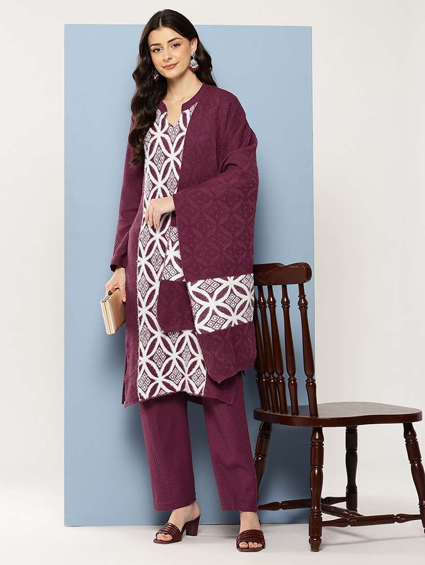 women self design long sleeve kurta pant with dupatta set