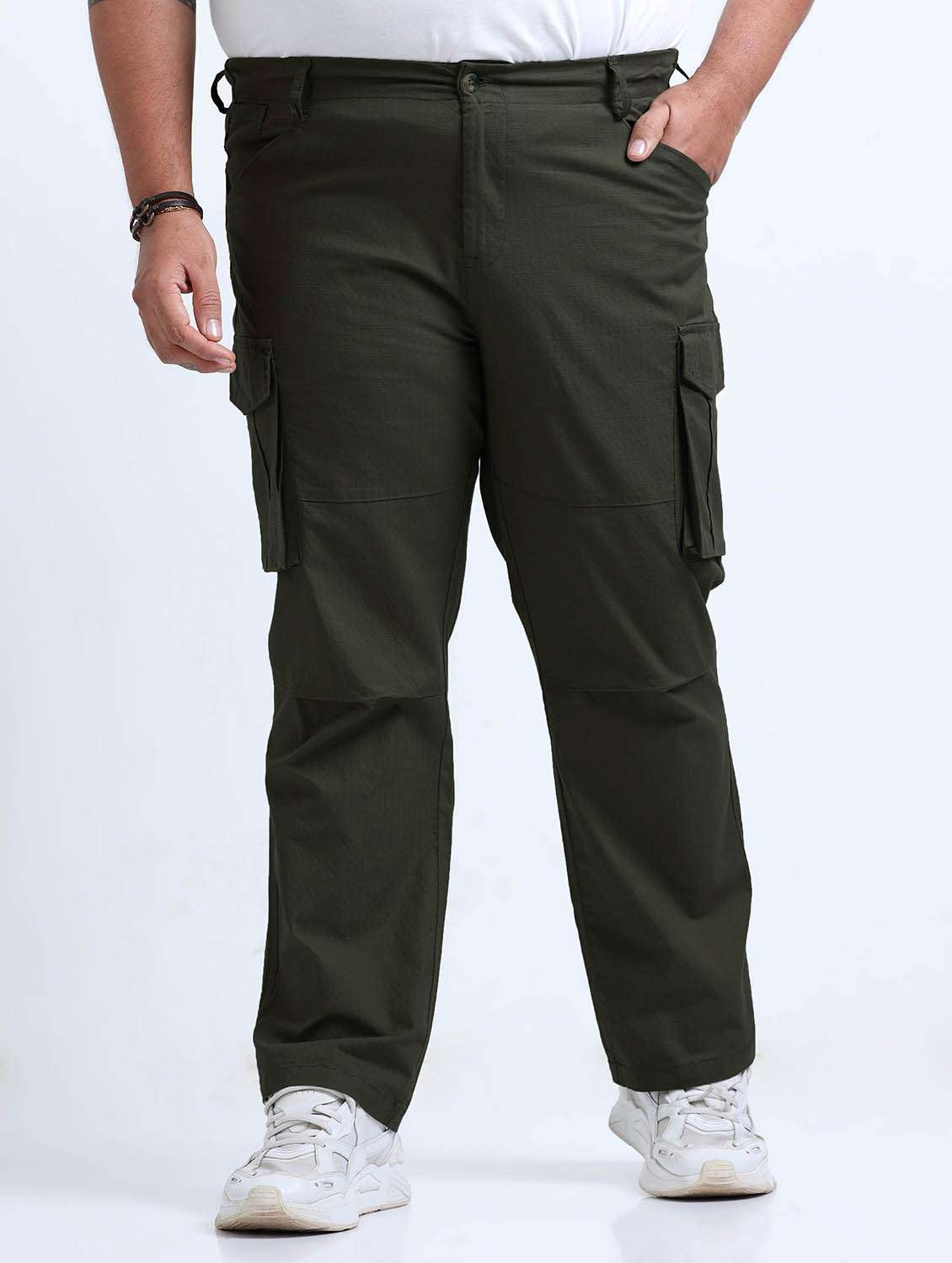 men plus size solid mid rise regular fit cargo - 22086650 - Zoom Image - 0