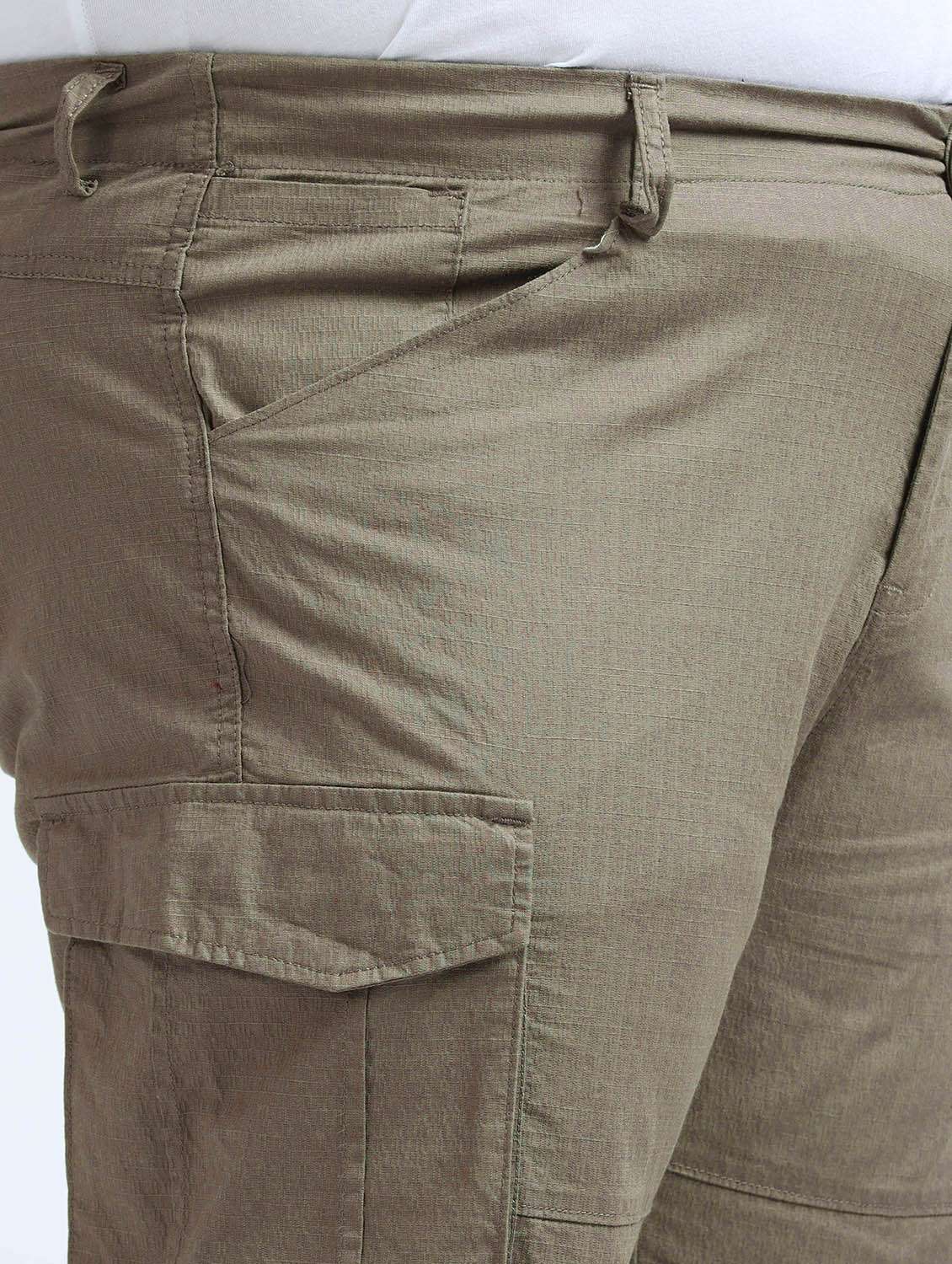 men plus size solid mid rise regular fit cargo - 22086653 - Standard Image - 3