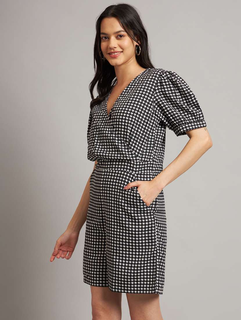 women houndstooth print puff sleeve romper - 22086848 -  Standard Image - 3