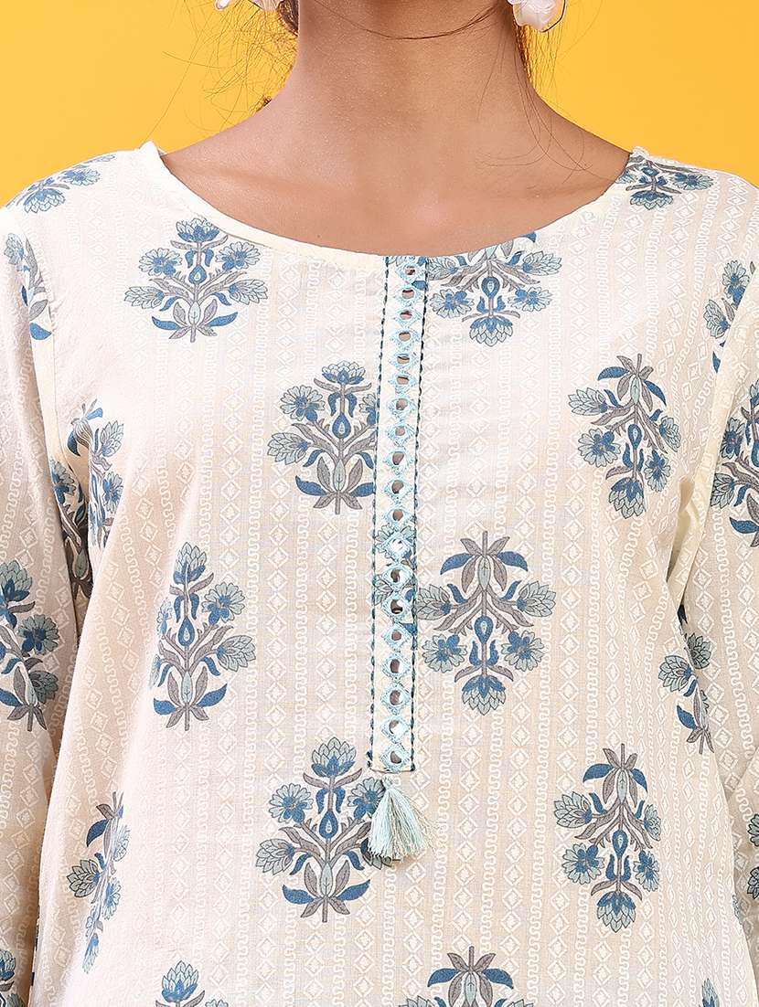 women floral printed three quarter sleeve straight kurti - 22087278 -  Standard Image - 5