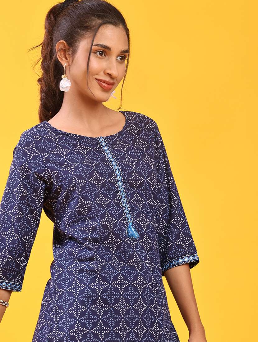 women printed three quarter sleeve straight kurti - 22087280 -  Standard Image - 5