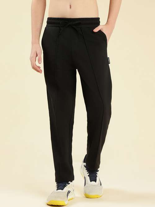 boys solid mid rise winterwear trackpant - 22087992 -  Standard Image - 0