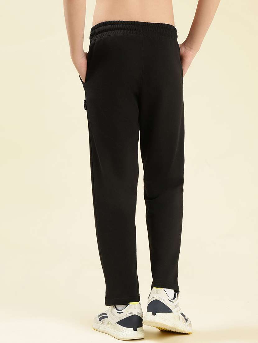 boys solid mid rise winterwear trackpant - 22087992 - Standard Image - 3