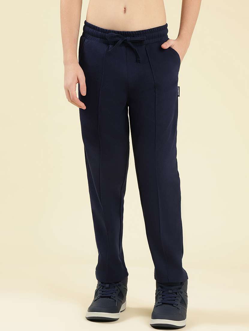 boys solid mid rise winterwear trackpant